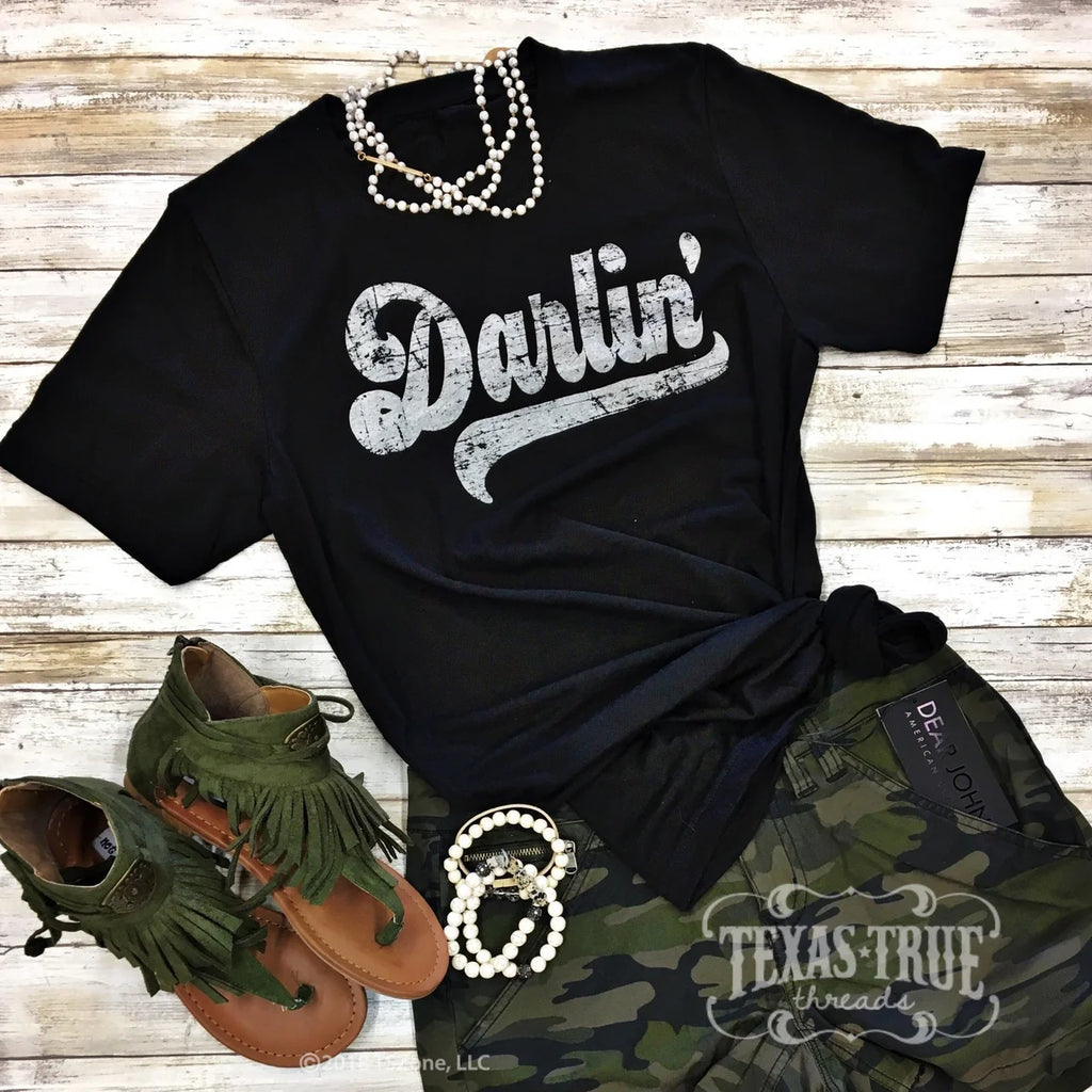 Darlin' Graphic Tee